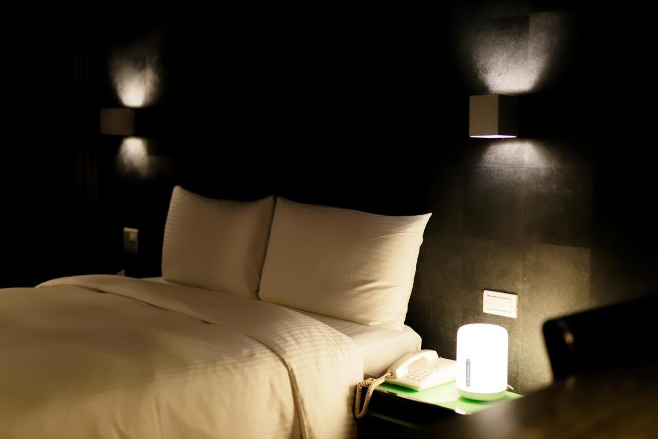 Myhotels 14 The Top One Taipei Bagian luar foto