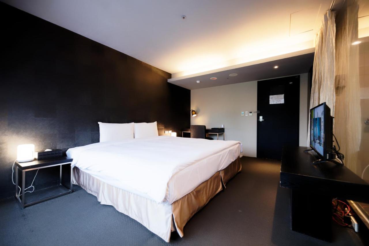 Myhotels 14 The Top One Taipei Bagian luar foto
