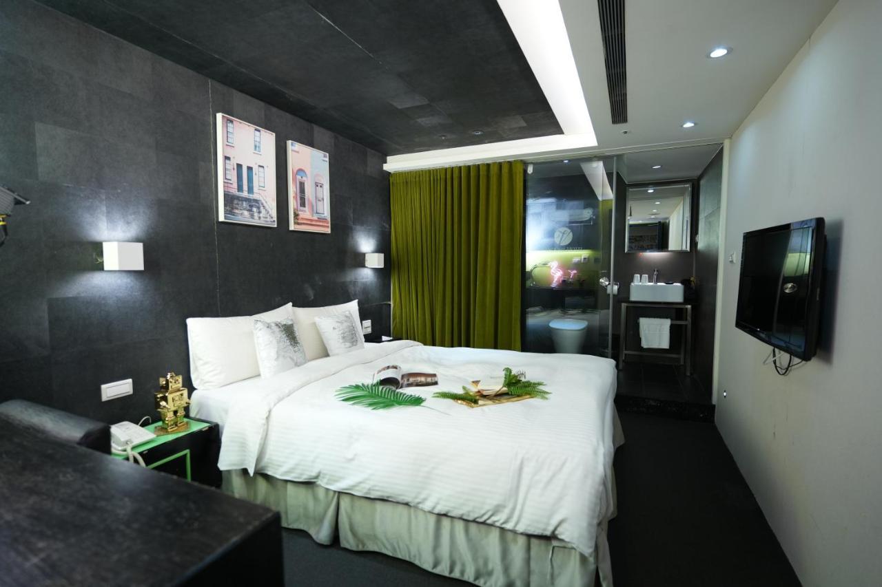 Myhotels 14 The Top One Taipei Bagian luar foto