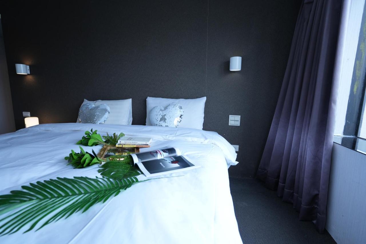 Myhotels 14 The Top One Taipei Bagian luar foto