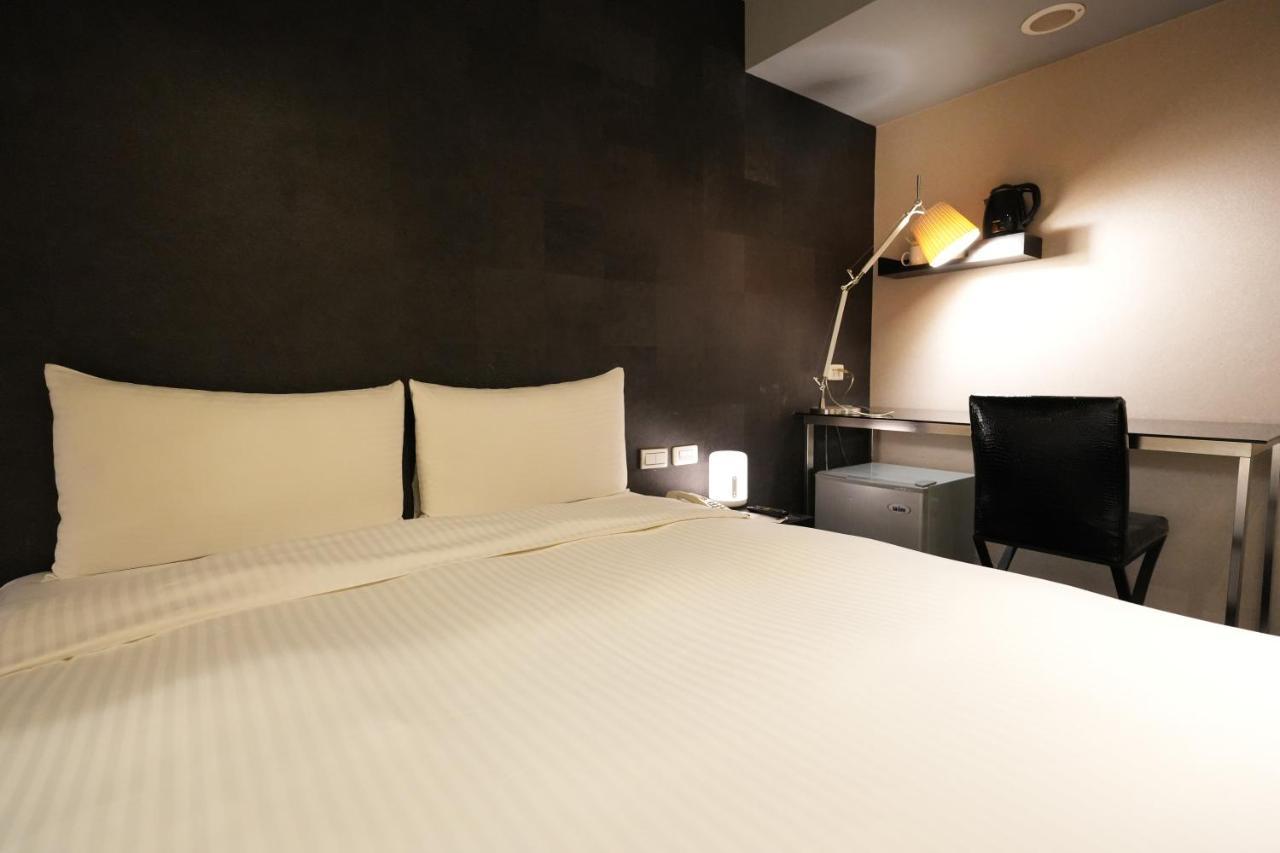 Myhotels 14 The Top One Taipei Bagian luar foto