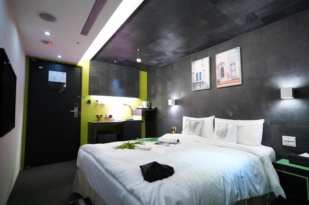 Myhotels 14 The Top One Taipei Bagian luar foto